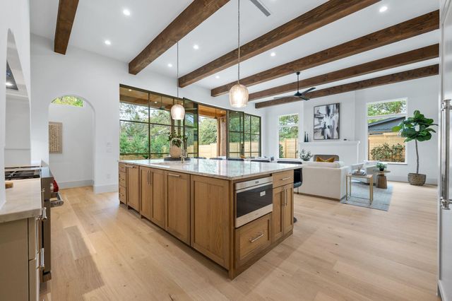 6006 Cary DR, Austin, TX 78757