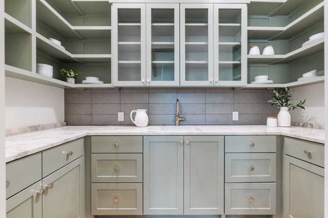 6006 Cary DR, Austin, TX 78757