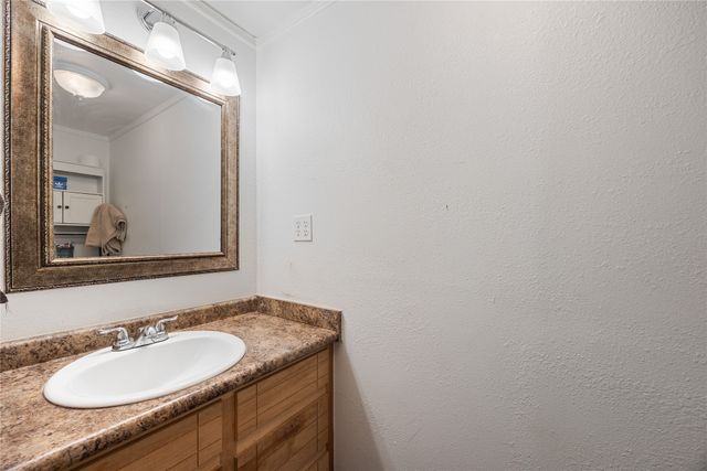 136 Private Road 7708, Emory, TX 75440