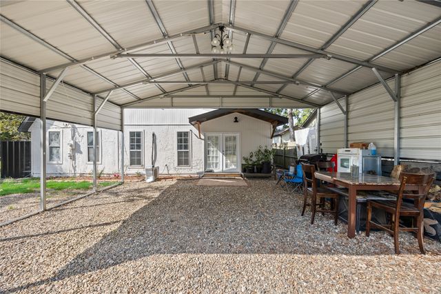 136 Private Road 7708, Emory, TX 75440