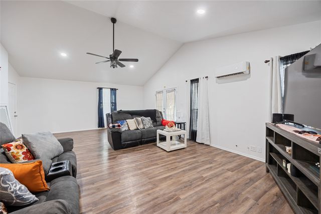 136 Private Road 7708, Emory, TX 75440