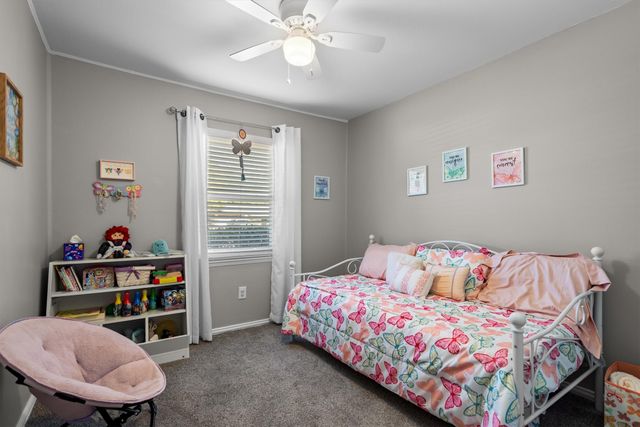 1019 Woodmere Drive, Lewisville, TX 75067