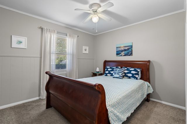 1019 Woodmere Drive, Lewisville, TX 75067