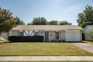 1019 Woodmere Drive, Lewisville, TX 75067