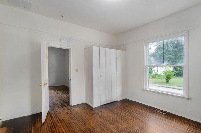 521 W Harrison Street, Springfield, MO 65806