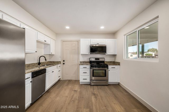 3152 N 24TH Drive, Phoenix, AZ 85015