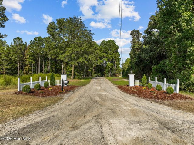 7264 Nc 43 N, Macclesfield, NC 27852