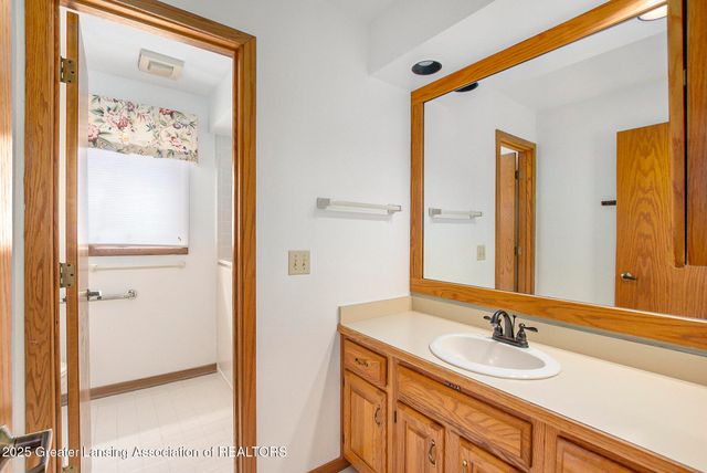 1136 Bonanza Drive, Okemos, MI 48864