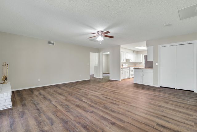 209 Mistletoe Lane, Keene, TX 76059