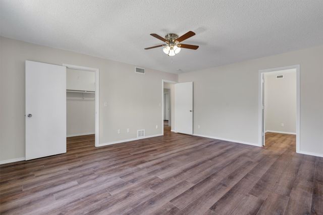 209 Mistletoe Lane, Keene, TX 76059