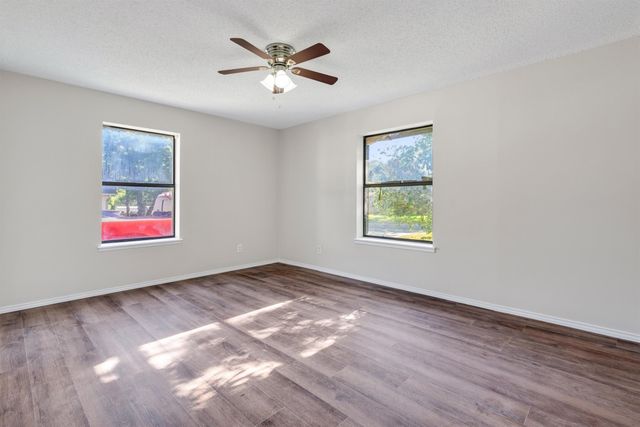 209 Mistletoe Lane, Keene, TX 76059