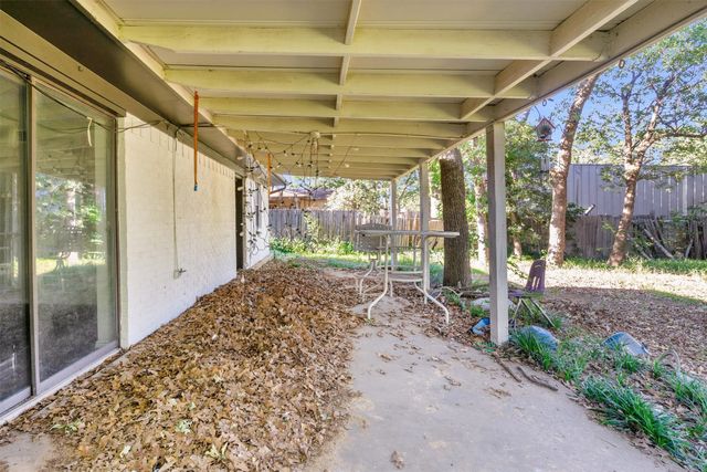 209 Mistletoe Lane, Keene, TX 76059