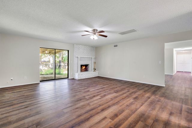 209 Mistletoe Lane, Keene, TX 76059