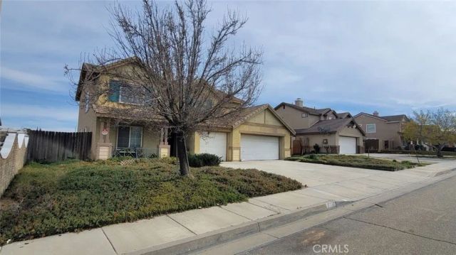 36728 42nd Street East, Palmdale, CA 93552