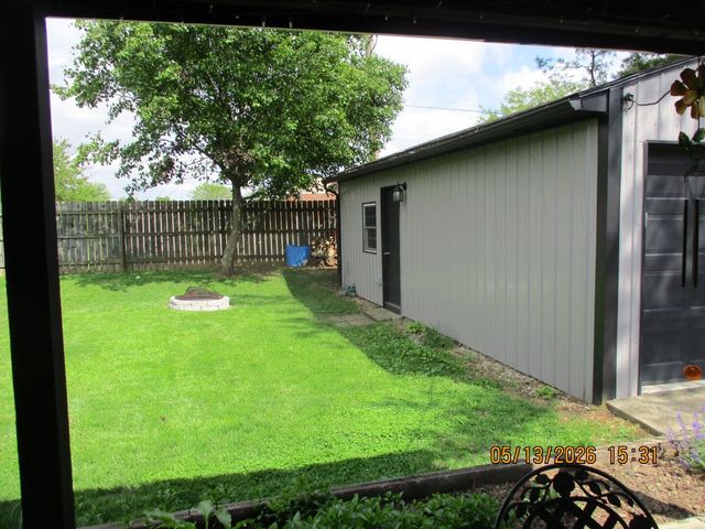 810 Bayberry Drive 810 Bayberry Drive, New Carlisle, OH 45344