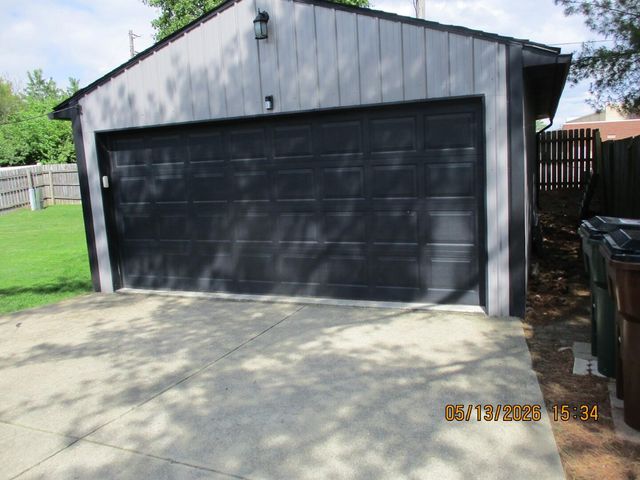 810 Bayberry Drive 810 Bayberry Drive, New Carlisle, OH 45344