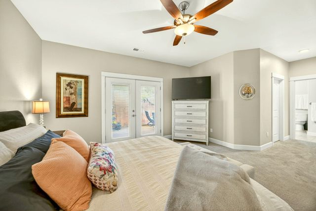 915 Hangman Way, Jacksonville, OR 97530