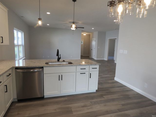 1105 E Wabash Street, Frankfort, IN 46041