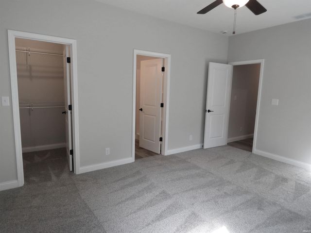 1105 E Wabash Street, Frankfort, IN 46041