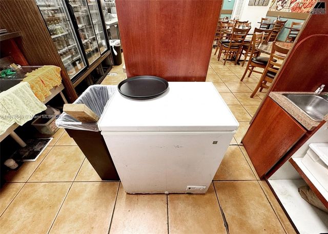 4960 NW 165th St B7, Miami Gardens, FL 33014