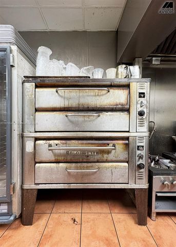 4960 NW 165th St B7, Miami Gardens, FL 33014