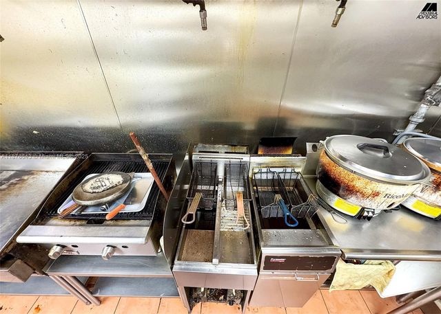 4960 NW 165th St B7, Miami Gardens, FL 33014