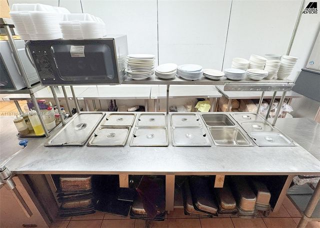 4960 NW 165th St B7, Miami Gardens, FL 33014