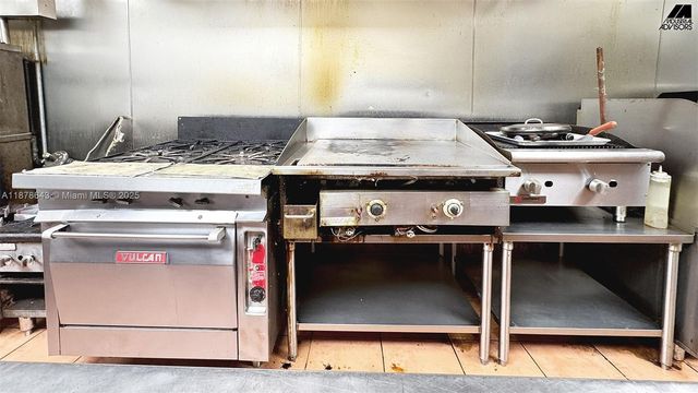 4960 NW 165th St B7, Miami Gardens, FL 33014