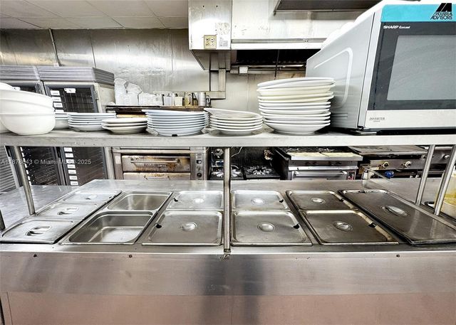 4960 NW 165th St B7, Miami Gardens, FL 33014