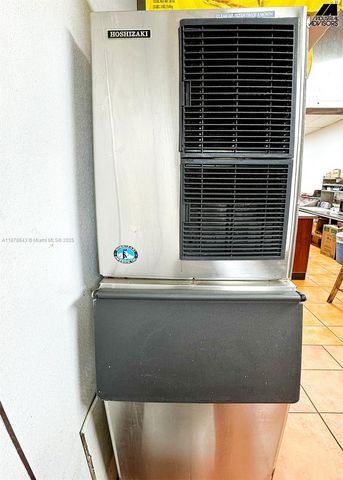 4960 NW 165th St B7, Miami Gardens, FL 33014