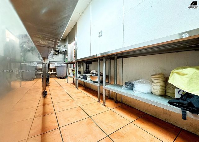 4960 NW 165th St B7, Miami Gardens, FL 33014