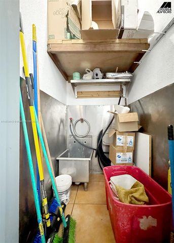 4960 NW 165th St B7, Miami Gardens, FL 33014