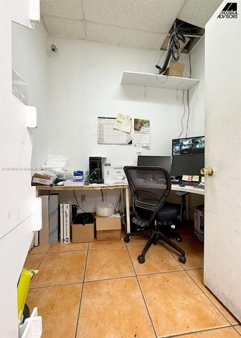 4960 NW 165th St B7, Miami Gardens, FL 33014