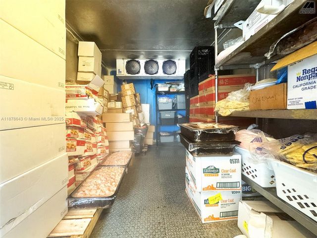 4960 NW 165th St B7, Miami Gardens, FL 33014