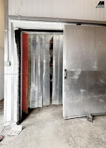 4960 NW 165th St B7, Miami Gardens, FL 33014