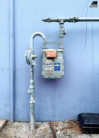 4960 NW 165th St B7, Miami Gardens, FL 33014