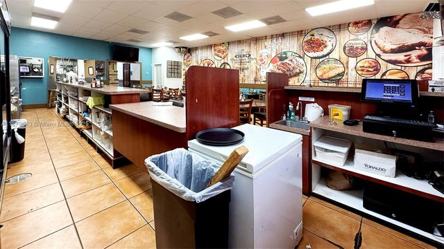 4960 NW 165th St B7, Miami Gardens, FL 33014