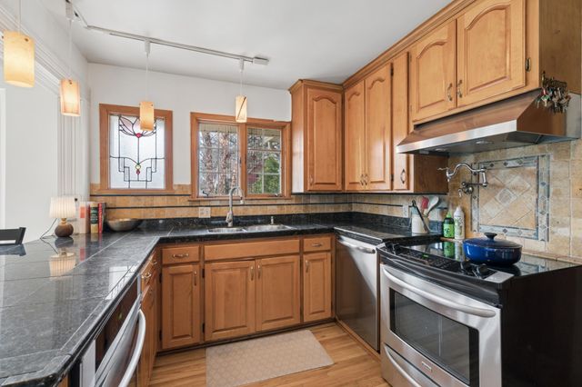 2212 W 53rd Street, Minneapolis, MN 55419