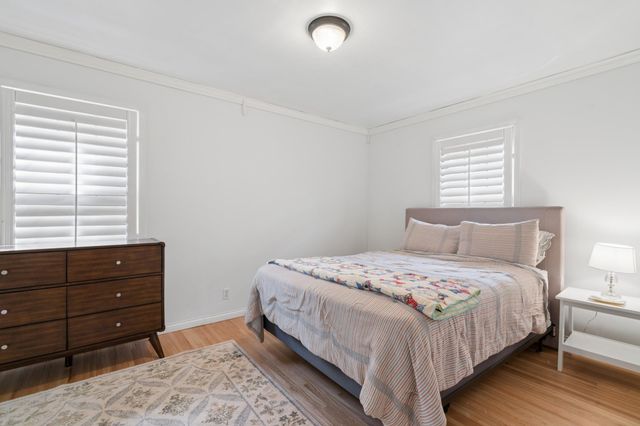 2212 W 53rd Street, Minneapolis, MN 55419