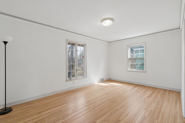 2212 W 53rd Street, Minneapolis, MN 55419