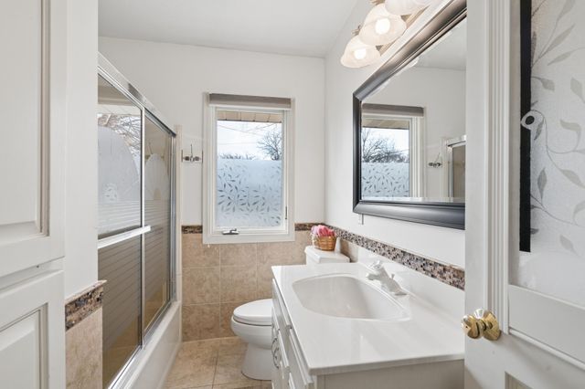 2212 W 53rd Street, Minneapolis, MN 55419