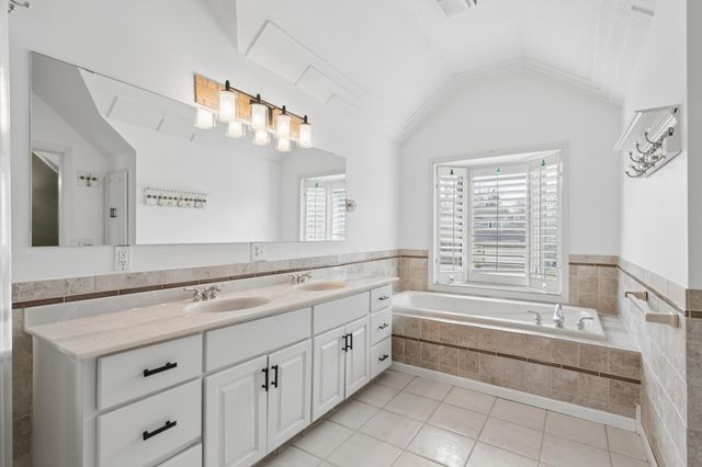 2212 W 53rd Street, Minneapolis, MN 55419