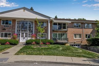 31 Park Lane Court, Amherst, NY 14221