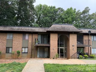 401 Orchard Trace Lane 8, Charlotte, NC 28213