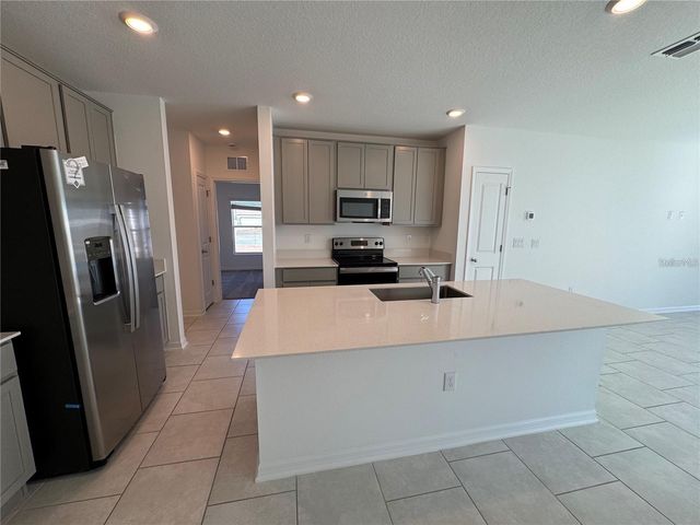 669 BELL PRAIRIE CIRCLE, Lake Wales, FL 33859