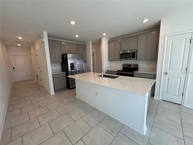 669 BELL PRAIRIE CIRCLE, Lake Wales, FL 33859