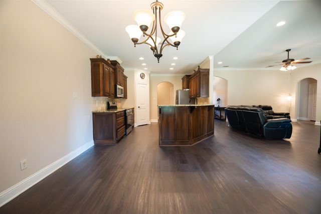 4405 Red Oak Trail, Longview, TX 75604