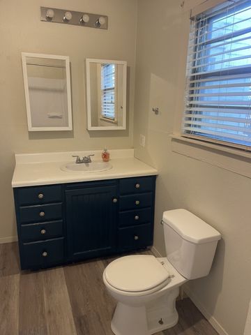 411 E Main Street, Whitesboro, TX 76273