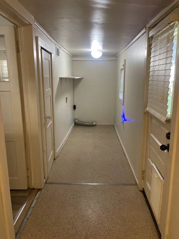 411 E Main Street, Whitesboro, TX 76273