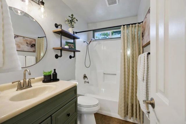 267 Fortunada Street, Oceanside, CA 92057